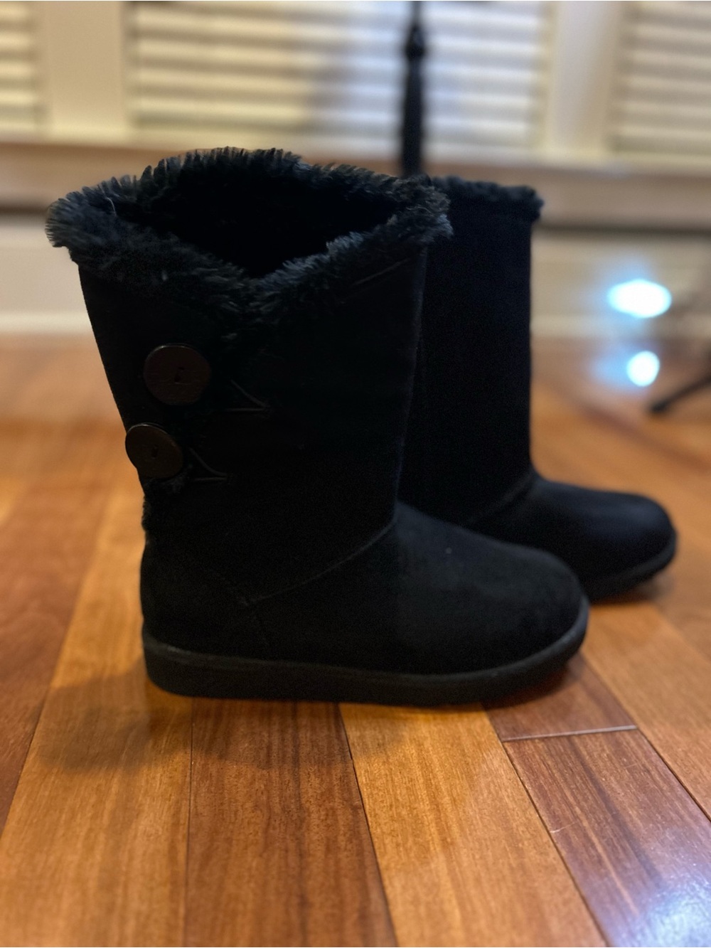 Kohl’s Sosigma Women’s Black Leather Mid Calf Faux Fur Lined Winter Boots